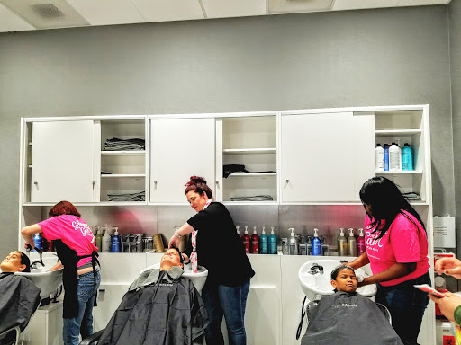 Hair Salon «Ulta Beauty», reviews and photos, 5900 Poyner Anchor Ln #157, Raleigh, NC 27616, USA