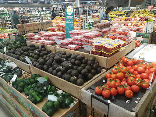 Grocery Store «Whole Foods Market», reviews and photos, 1815 E Victory Dr #101, Savannah, GA 31404, USA