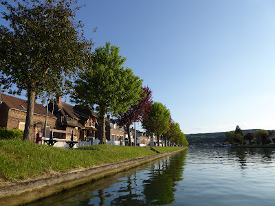Quais de Longueil-Annel à Longueil-Annel