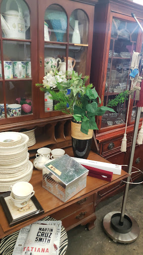 Thrift Store «Bnai Tzedukah Thrift Store», reviews and photos, 203 Sheridan Blvd, Inwood, NY 11096, USA