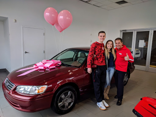 Toyota Dealer «Newark ToyotaWorld», reviews and photos, 230 E Cleveland Ave, Newark, DE 19711, USA