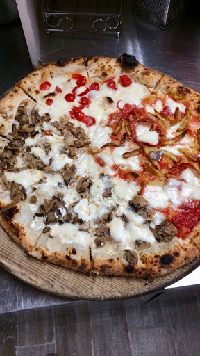 Pizzeria O Pizzaiuolo di Mario Luciani & Figli in Benevento, Provincia di Benevento