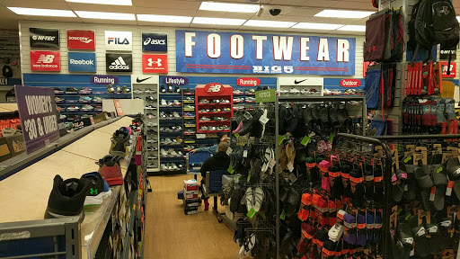 Sporting Goods Store «Big 5», reviews and photos, 3719 E Colorado Blvd, Pasadena, CA 91107, USA