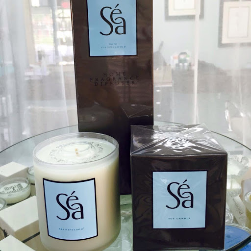 Hair Salon «A La Mode Hair & Boutique», reviews and photos, 6710 Main St #130, Hialeah, FL 33014, USA