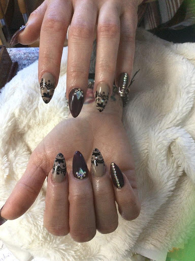 Nail Salon «Tanning & Nails Salon», reviews and photos, 29 Water St, Torrington, CT 06790, USA