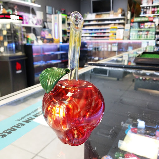 Tobacco Shop «Midtown Smoke Shop», reviews and photos, 3503 NE 2nd Ave, Miami, FL 33137, USA