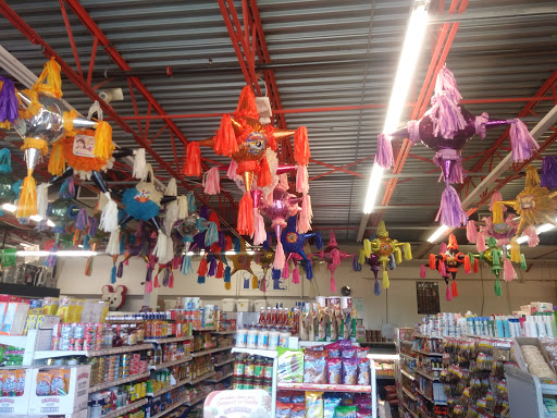 Grocery Store «MI CHATITA MARKET AND TAQUERIA», reviews and photos, 1471 Southwest Blvd, Rohnert Park, CA 94928, USA