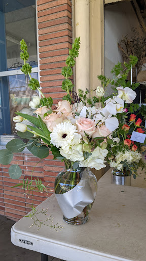 Florist «W/E Flowers», reviews and photos, 352 N State St, Ukiah, CA 95482, USA