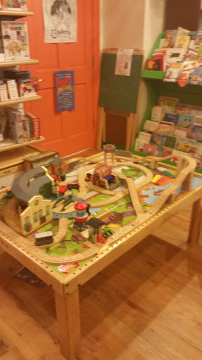 Toy Store «Crackerjacks Toys and Childrens Books», reviews and photos, 7 S Washington St, Easton, MD 21601, USA