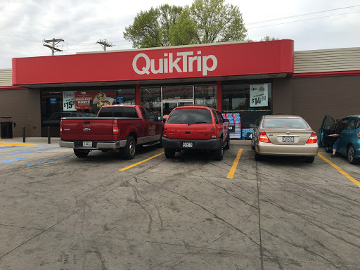 Gas Station «QuikTrip», reviews and photos, 3638 Bayless Ave, Lemay Township, MO 63125, USA