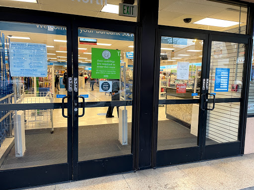 Clothing Store «Ross Dress for Less», reviews and photos, 349 N San Fernando Blvd, Burbank, CA 91502, USA