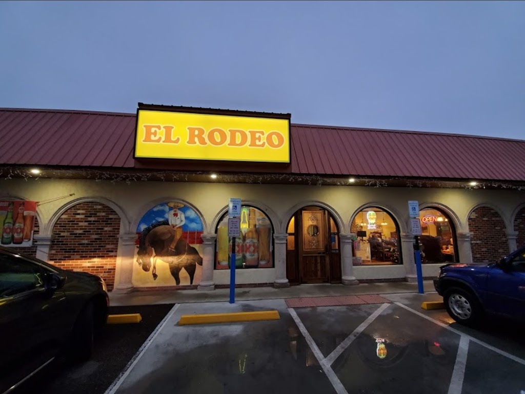 El Rodeo 17013