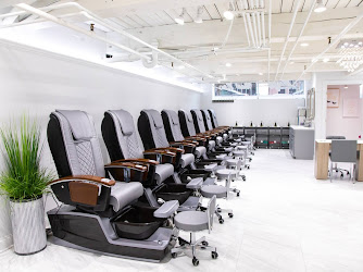 Loft Nail Spa at Huron