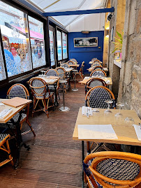 Atmosphère du Restaurant de fruits de mer L'Ancrage à Saint-Malo - n°1