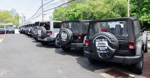 Jeep Dealer «Jeep Chrysler Dodge City», reviews and photos, 631 West Putnam Avenue, Greenwich, CT 06830, USA