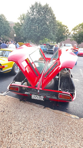 Shopping Mall «Village Centre», reviews and photos, 776 Walker Rd, Great Falls, VA 22066, USA