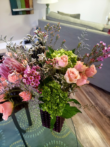 Florist «V.S.Flowers», reviews and photos, 2914 Blue Star Hwy, Douglas, MI 49406, USA