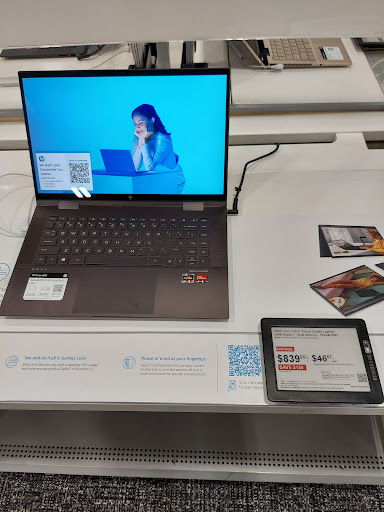 Electronics Store «Best Buy», reviews and photos, 115 N 76th St, Omaha, NE 68114, USA