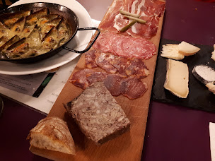 Photo n°11 de Le Pas Sage - Restaurant - Tapas - Bar à vins- Gîtes et Chambre d'Hôtes à Carcassonne ()
