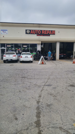 Auto Repair Shop «Global Auto Repair», reviews and photos, 8836 S Cicero Ave, Oak Lawn, IL 60453, USA