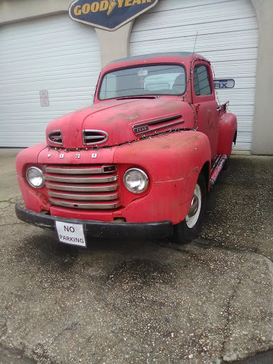 Barber Shop «Route 22 Barber Shop», reviews and photos, 201 LA-22, Madisonville, LA 70447, USA