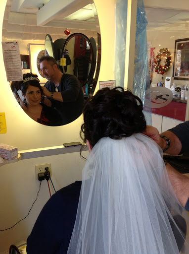 Hair Salon «Gallery Salon», reviews and photos, 1305 Farmington Ave, Farmington, CT 06032, USA