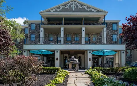 Niagara Crossing Hotel & Spa image