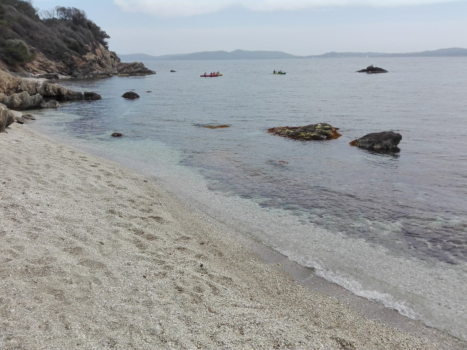 Foto van Gabian beach met kleine baai