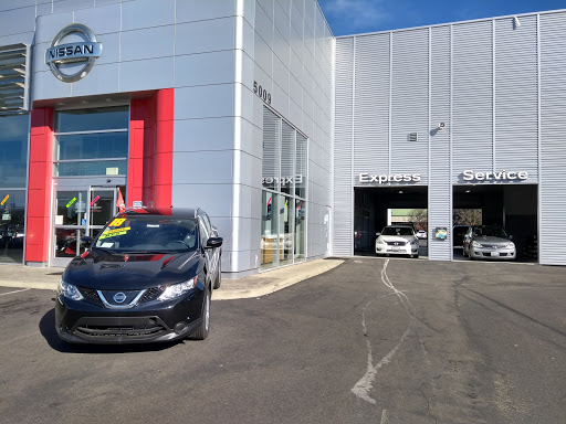 Car Dealer «Hanlees Davis Nissan», reviews and photos, 5009 Chiles Rd, Davis, CA 95618, USA