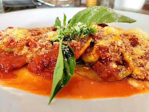 Italian Restaurant «Molto Trattoria», reviews and photos, 368 5th Ave S, Naples, FL 34102, USA