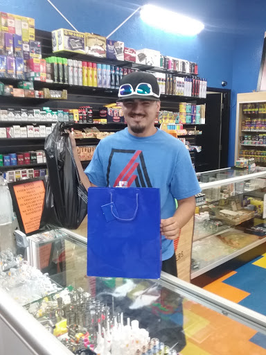 Tobacco Shop «Waves Smoke & Vapes», reviews and photos, 6740 E University Dr #103, Mesa, AZ 85205, USA