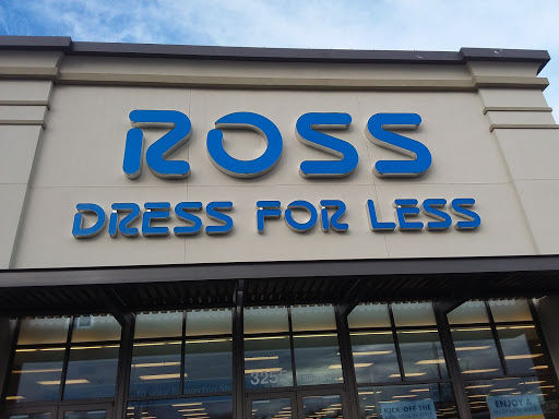 Clothing Store «Ross Dress for Less», reviews and photos, 3255 SW Cedar Hills Blvd, Beaverton, OR 97005, USA