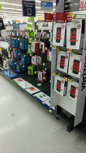 Department Store «Walmart Supercenter», reviews and photos, 400 Three Springs Dr, Weirton, WV 26062, USA