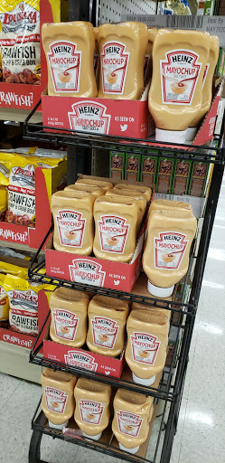 Grocery Store «H-E-B Grocery», reviews and photos, 2424 N 16th St, Orange, TX 77630, USA