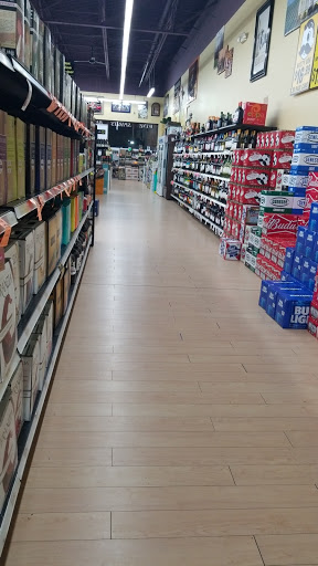 Liquor Store «Fairgrounds Discount Beverages (Liquors)», reviews and photos, 2157 York Rd, Timonium, MD 21093, USA