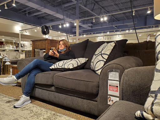 Furniture Store «Gardner-White Furniture», reviews and photos, 45300 Hayes Rd, Macomb, MI 48044, USA