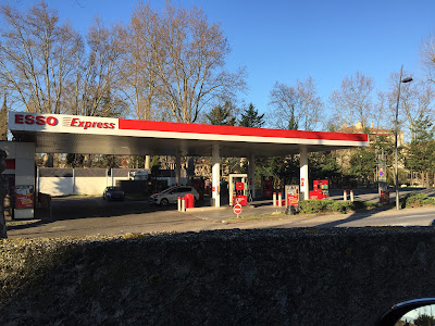 ESSO EXPRESS TOURELLES à Aix-en-Provence