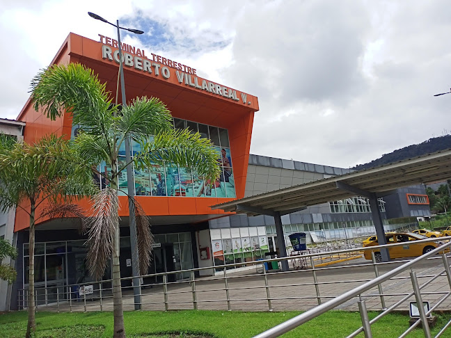Opiniones de Terminal Terrestre Dr. Roberto Villarreal V. en San Miguel de Ibarra - Servicio de transporte