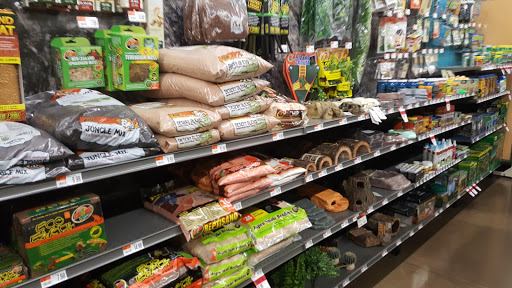 Pet Supply Store «Pet Supplies Plus», reviews and photos, 9500 Dorchester Rd #350, Summerville, SC 29485, USA