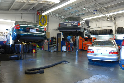 Auto Repair Shop «EuroCar Service», reviews and photos, 5821 Roosevelt Way NE, Seattle, WA 98105, USA