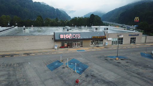 Discount Store «Big Lots», reviews and photos, 116 Village Center Rd, Harlan, KY 40831, USA