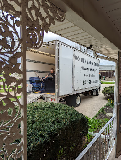 Moving and Storage Service «Two Men and a Truck», reviews and photos, 2417 W Fulton St, Chicago, IL 60612, USA