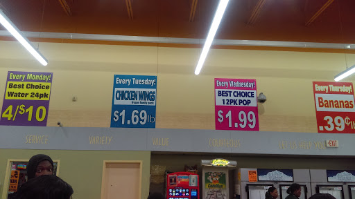 Grocery Store «Blue Parkway Sunfresh», reviews and photos, 4209 E 50th Terrace, Kansas City, MO 64130, USA