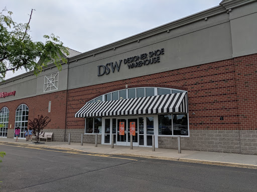 Shoe Store «DSW Designer Shoe Warehouse», reviews and photos, 696 Post Rd, Fairfield, CT 06824, USA