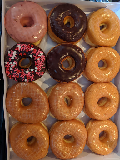 Donut Shop «Clifton Donut Shop», reviews and photos, 2317 Brownsboro Rd, Louisville, KY 40206, USA