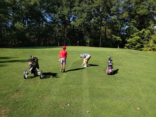 Golf Course «Tunxis Country Club», reviews and photos, 87 Town Farm Rd, Farmington, CT 06032, USA