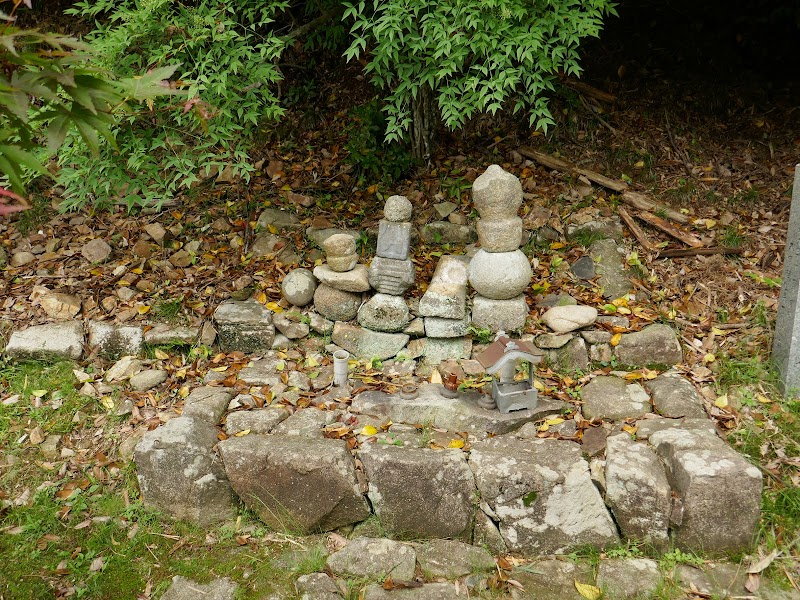 桂広澄墓所