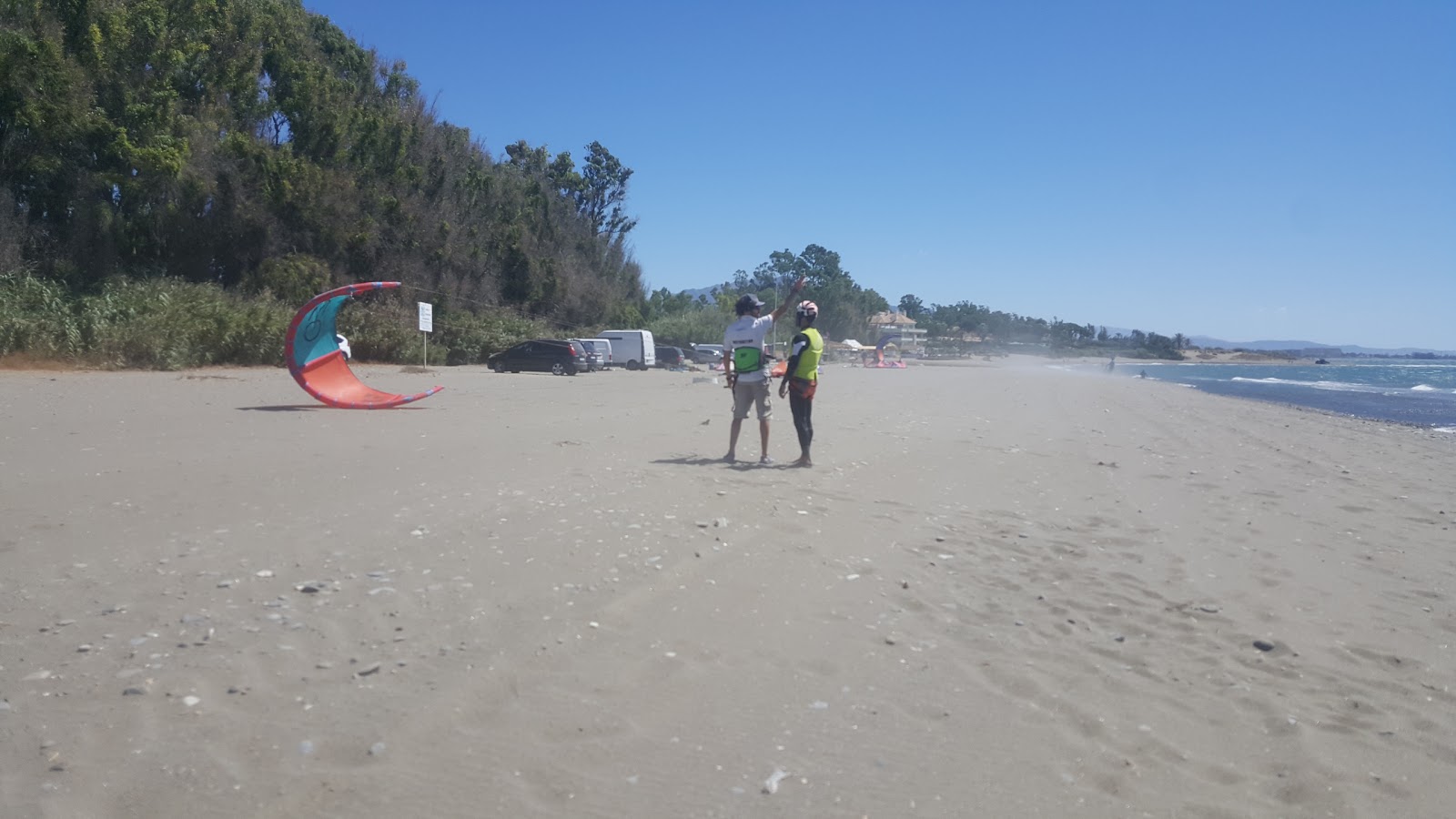 Photo of Playa Guadalmansa 2 with partly clean level of cleanliness