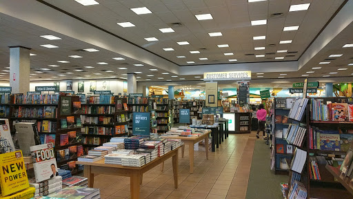 Book Store «Barnes & Noble», reviews and photos, 18025 Garden Way NE, Woodinville, WA 98072, USA