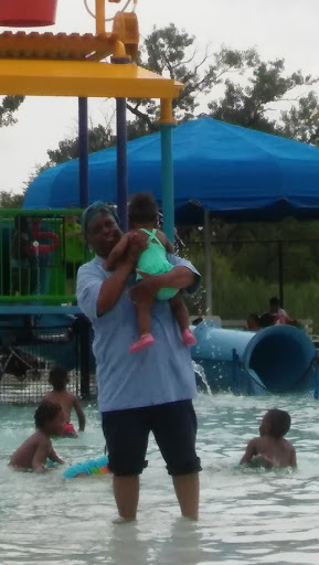 Water Park «Green Lake Family Aquatic Center», reviews and photos, 1100 River Oaks Dr, Calumet City, IL 60409, USA